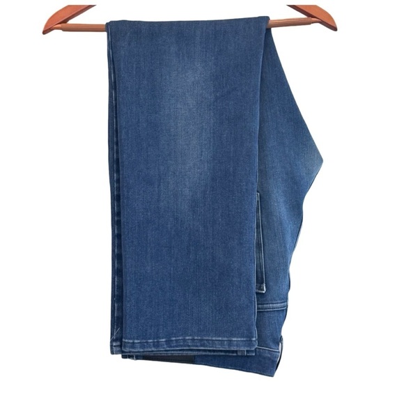 Mott & Bow Men’s Dynamic Stretch Slim-Fit Jeans. Blue. 36” x 30” - Picture 3 of 14